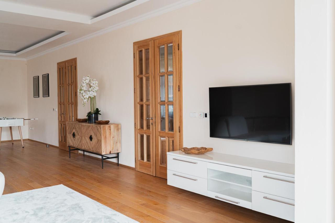 Executive 2-Bdrm Central Suite Ústí nad Labem Exteriör bild