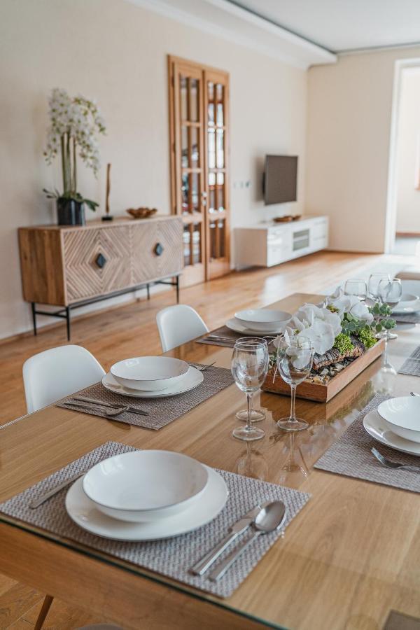 Executive 2-Bdrm Central Suite Ústí nad Labem Exteriör bild