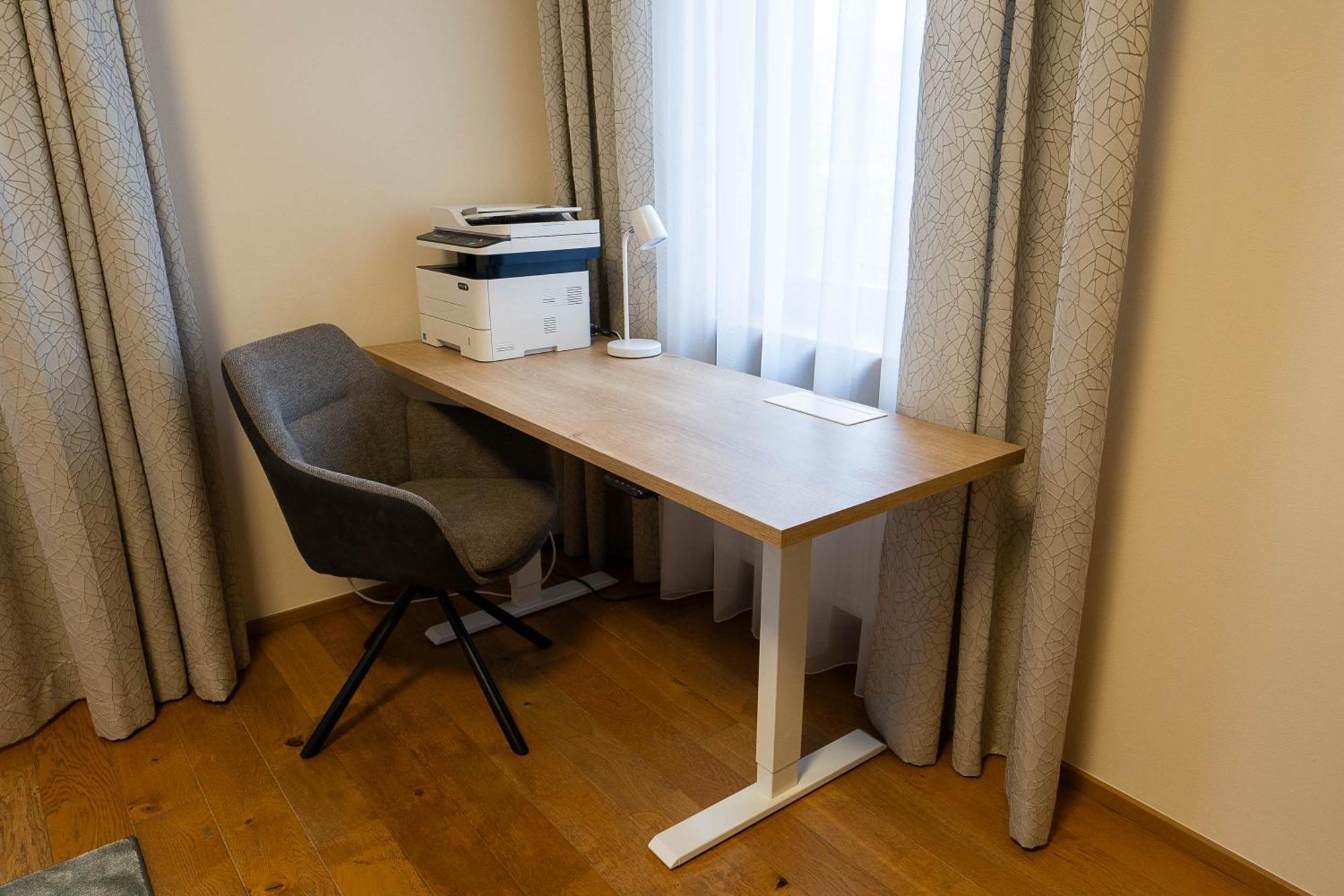 Executive 2-Bdrm Central Suite Ústí nad Labem Exteriör bild