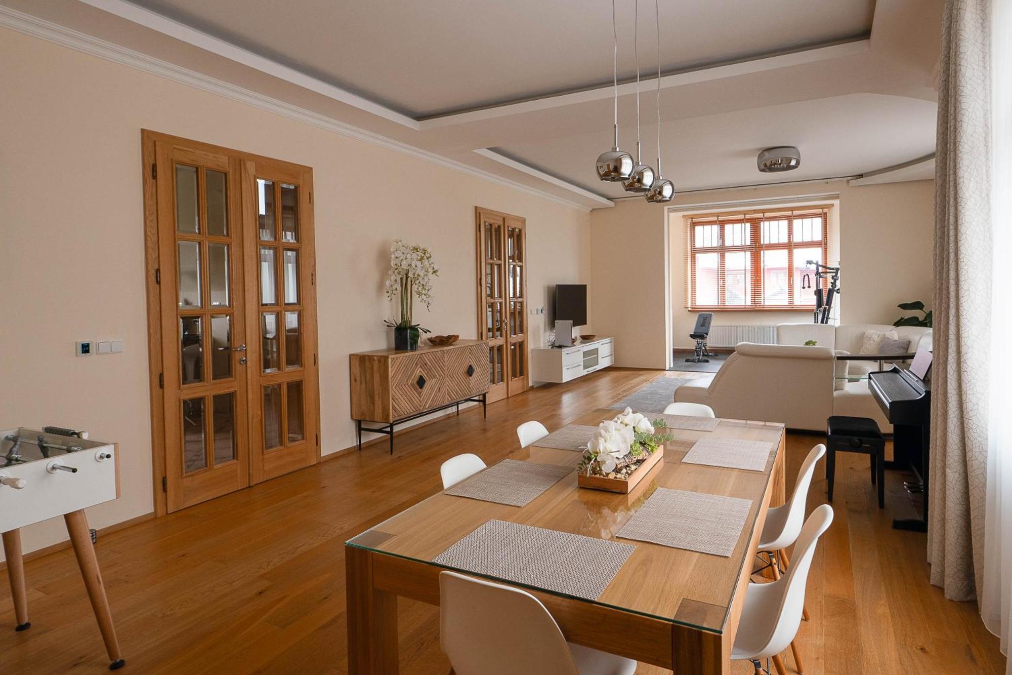 Executive 2-Bdrm Central Suite Ústí nad Labem Exteriör bild